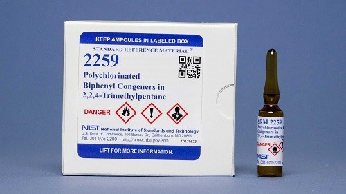 SRM 2259 - 2，2，4-三甲基戊烷中的多氯聯苯同系物